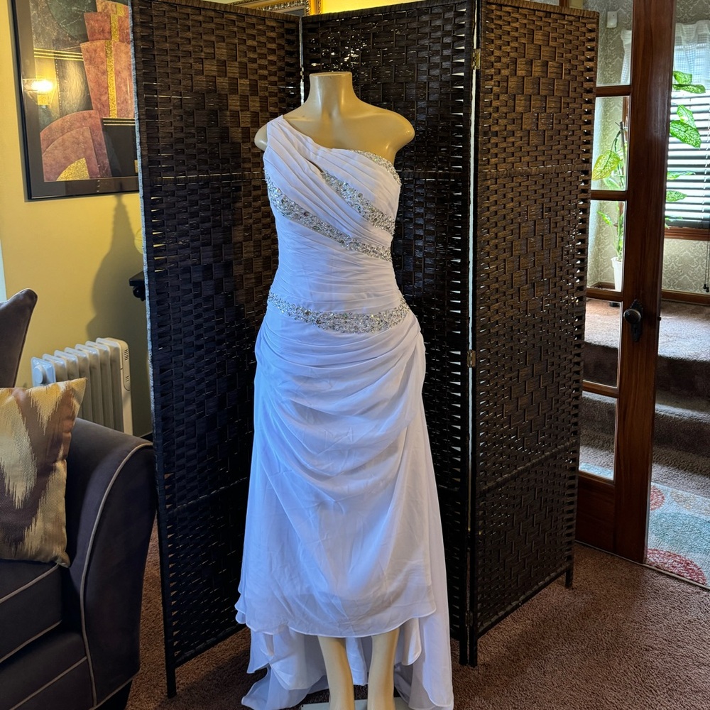 La Femme White One-Shoulder Evening Gown with Beaded Accents- New never worn.